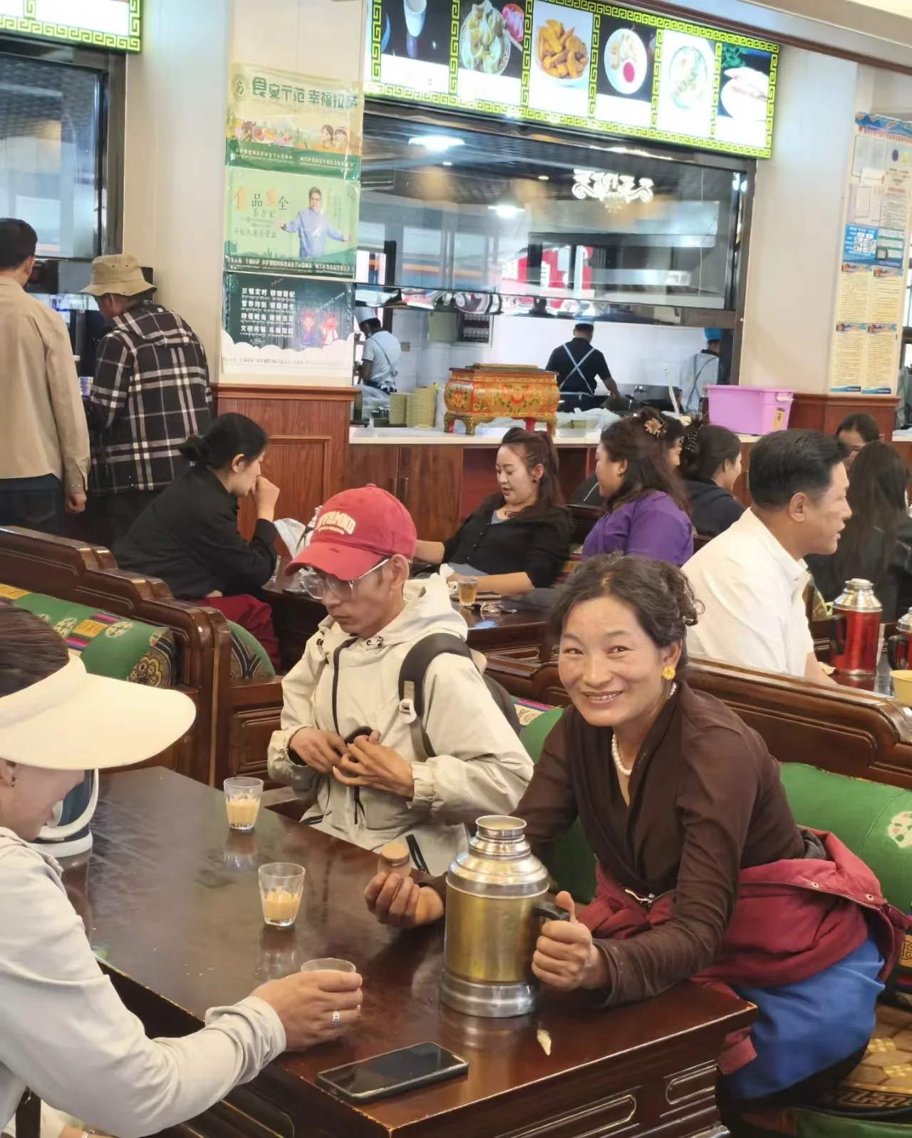 Chengdu Walking Tour: Tibetan Quarter&Three Kingdoms History
